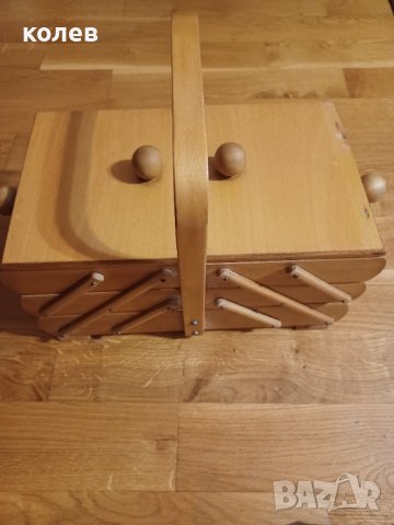 Дървена сгъваема кутия