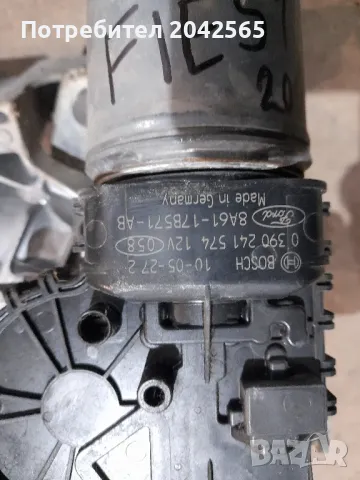 Моторче чистачки Форд Фиеста , снимка 2 - Части - 48552663