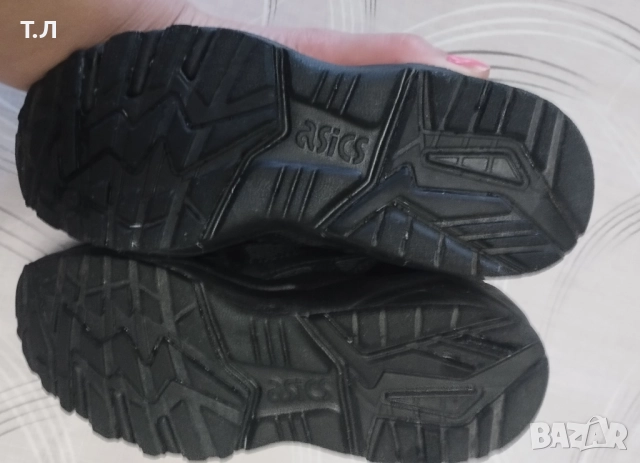 Детски маратонки ASICS, снимка 2 - Детски маратонки - 52018130
