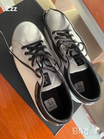 Дамски маратонки Adidas , снимка 3 - Маратонки - 44166385