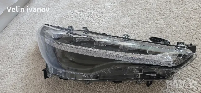 десен лед фар за тойота корола крос