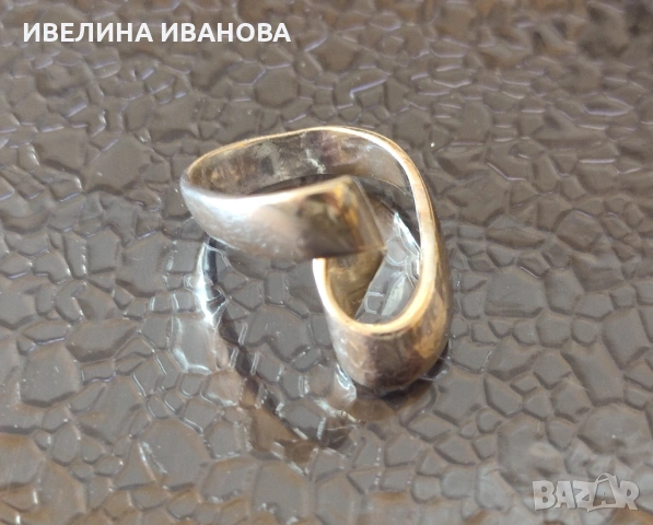 Дамски сребърен пръстен , снимка 2 - Пръстени - 53148744