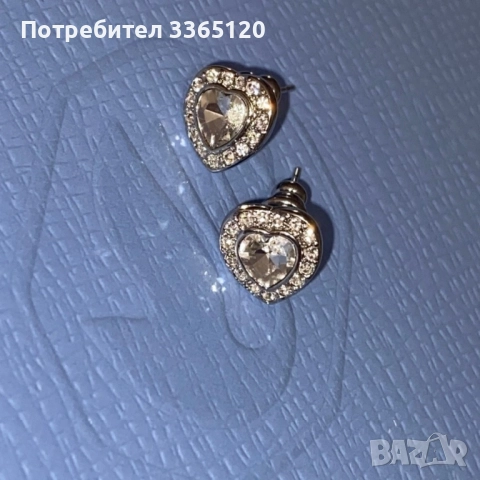 Ariana Grande x Swarovski Crystal Heart set, снимка 4 - Бижутерийни комплекти - 52968683