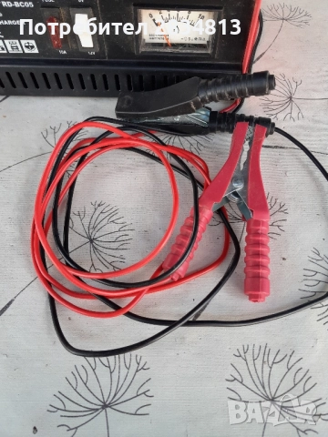 Зарядно за акумулатори, снимка 4 - Аксесоари и консумативи - 51965646