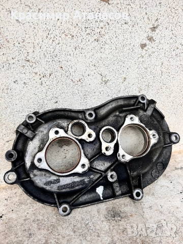 A2720150101. Капак разпределителен вал за Мерцедес Е-класа W211. Бензин 3.5