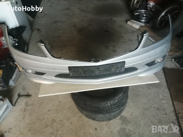 Предна броня Мерцедес C класа W204 AMG Оборудвана, снимка 5 - Части - 53045996