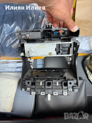 Ауди А3 8р 2006г.Сидиплеар.ченджър.конзола, снимка 6 - Аксесоари и консумативи - 35282981