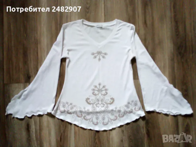 Дамска блуза с ефектни ръкави