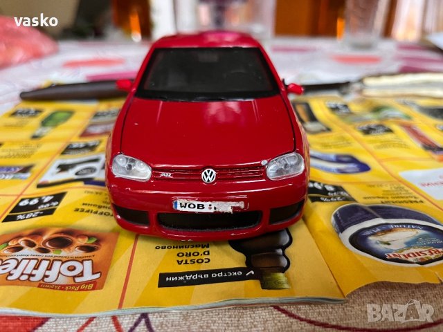 Golf R32 Maisto 1:24, снимка 2 - Колекции - 41977569