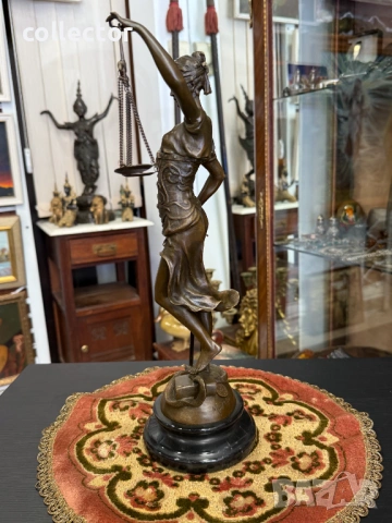 Дизайнерска бронзова скулптура на Темида. №7907, снимка 6 - Антикварни и старинни предмети - 53648670