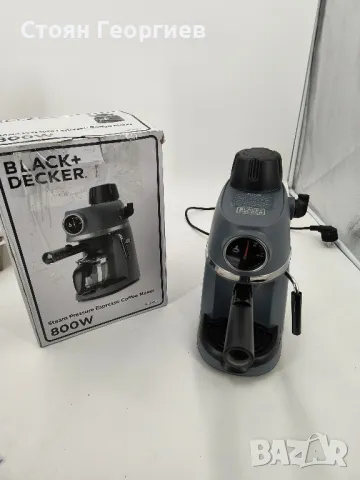 Чисто нова кафемашина BLACK DECKER работи тече около ръкохватката, снимка 1 - Кафемашини - 49111999