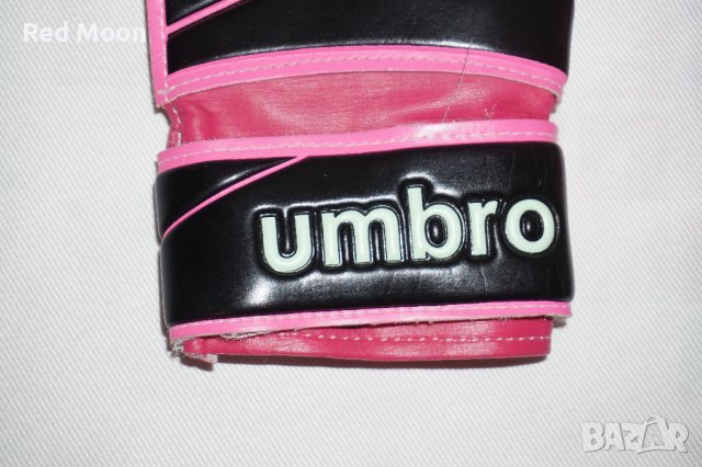 Футболни Дамски ръкавици Umbro Размер 9, снимка 4 - Ръкавици - 42509199