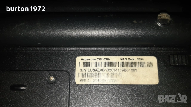 Малък лаптоп Acer, снимка 2 - Лаптопи за дома - 53273575