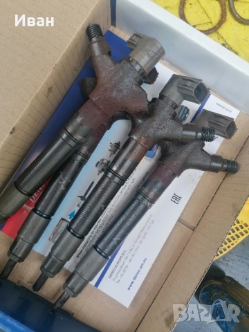 Продавам дюзи за Тойота Версо 