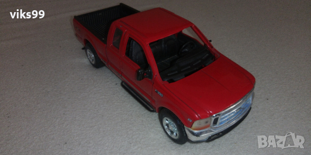 Ford F-350 Super Duty Pick Up 1:24 (Red) Welly 22081 , снимка 8 - Колекции - 36458868