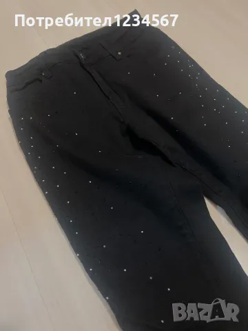Дамски дънки с камъни ХС/ С, снимка 2 - Дънки - 49672459
