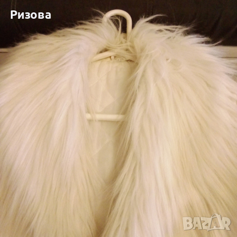 Продавам дамско макси,кожено-40лвБяло,кожено-30лвПромазано-30лв, снимка 4 - Палта, манта - 44654973