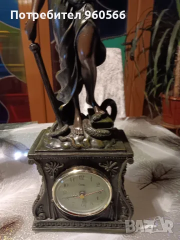 Часовник със статуя на Темида , снимка 2 - Антикварни и старинни предмети - 47262715