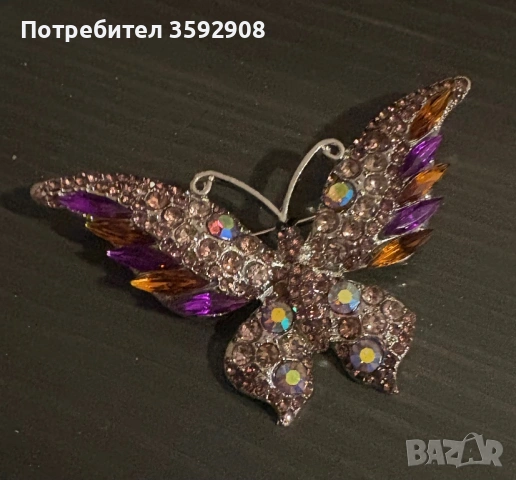Брошка св кристали пеперуди, снимка 2 - Други - 53053539