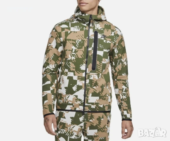 Мъжки комплект Nike Tech Fleece Camo Rough Green Bone - размер S, снимка 2 - Спортни дрехи, екипи - 50490811