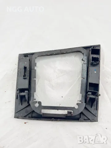 Конзола около скоростен лост за БМВ Е46, BMW E46, снимка 2 - Части - 47974743