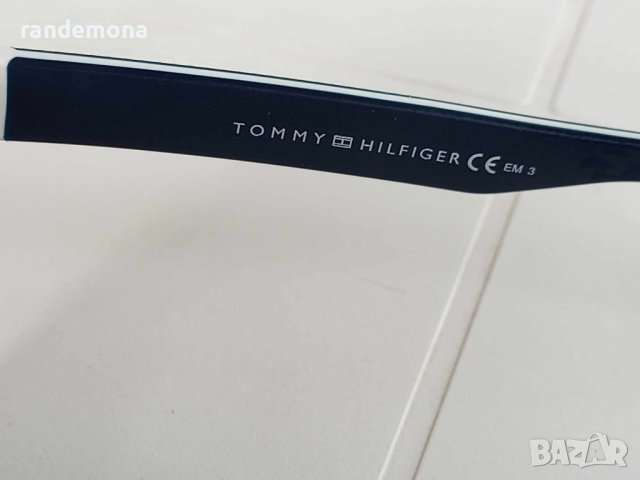 Слънчеви очила Tommy Hilfiger TH 1717/S

, снимка 2 - Слънчеви и диоптрични очила - 42262401