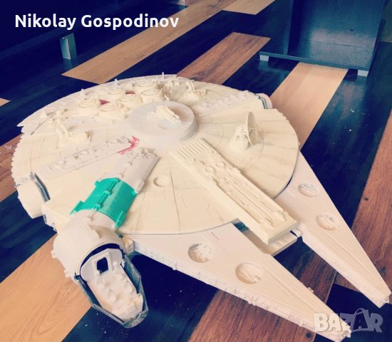 Star Wars Millennium Falcon / Хилядолетния Сокол, снимка 1 - Колекции - 35770164