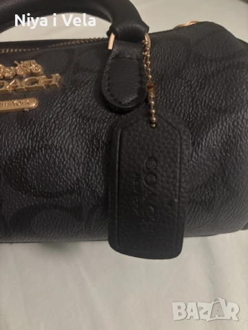 Черна чанта на Coach, снимка 3 - Чанти - 55965002
