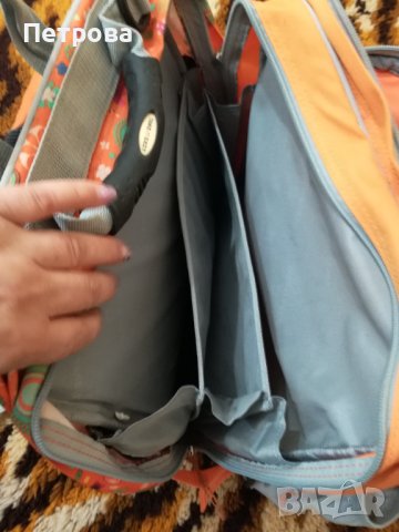 Ученическа раница с много прегради, снимка 3 - Раници - 44462551