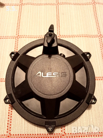 Пад за електронни барабани Alesis, снимка 3 - Ударни инструменти - 52723345