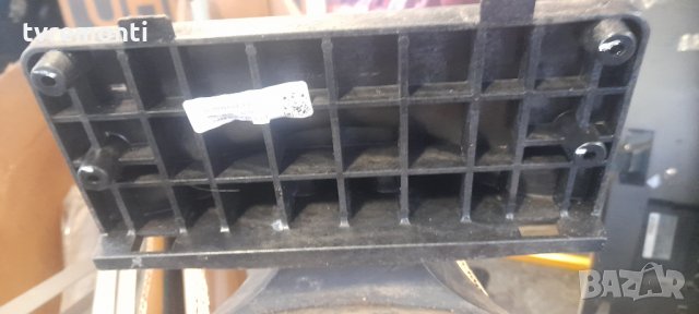 оригинална стойка за телевизор Samsung модел UE49MU6179U, снимка 2 - Части и Платки - 35930296