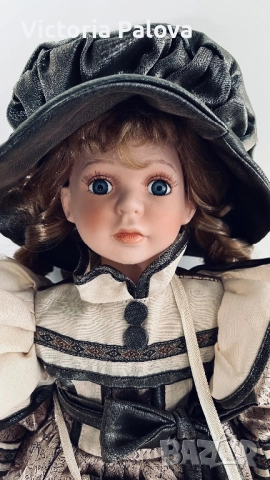 Колекционерска порцеланова кукла ADÉLIE CREATION PARIS лимитирана серия, сертификат, снимка 6 - Колекции - 52969247