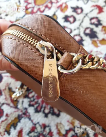 оригинална Michael Kors чанта кожа сафиано налична, снимка 7 - Чанти - 48681670