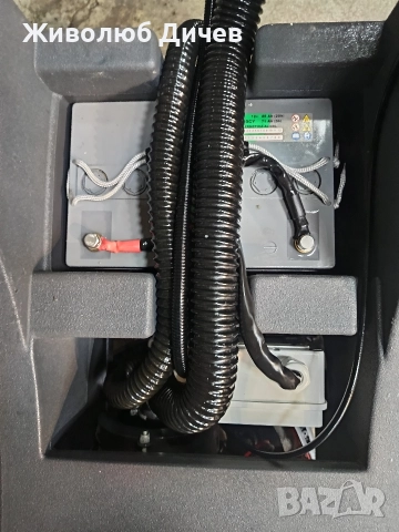 Акумулаторна подопочистваща машина , снимка 9 - Други машини и части - 52763332