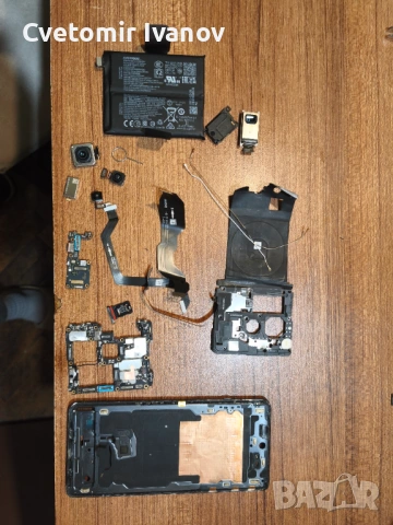 Части за OnePlus 12