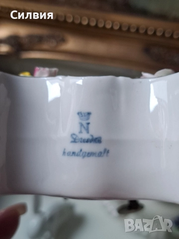 Часовник , снимка 3 - Антикварни и старинни предмети - 52833666