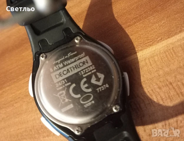 DECATHLON Спортен часовник с хронометър за бягане, снимка 3 - Дамски - 50580458