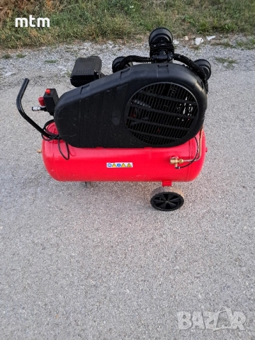 компресор за въздух , снимка 4 - Компресори - 51788659