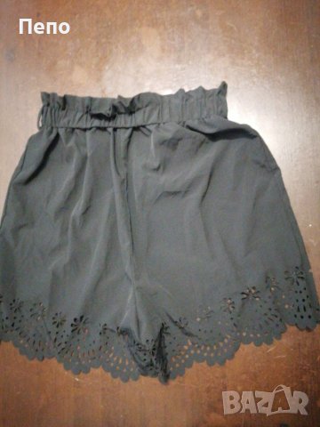 Къси гащи , снимка 1 - Къси панталони и бермуди - 41649394