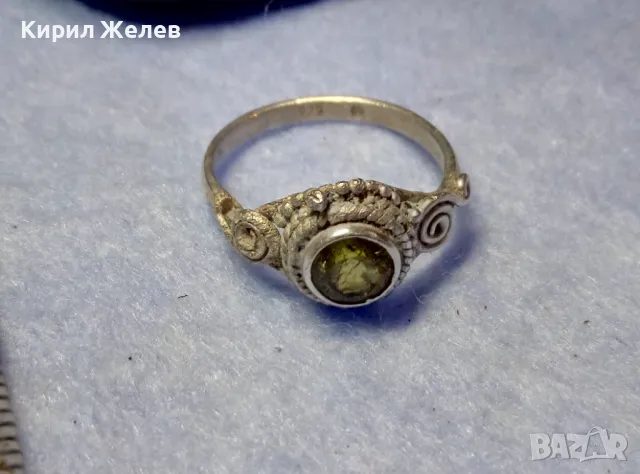 СТАР СКЪПЕЦЕНЕН СРЕБЪРЕН ПРЪСТЕН СРЕБРО 925 с РЪЧНО ФАСЕТИРАН НАТУРАЛЕН ПЕРИДОТ с ИНКЛУЗИИ 48621, снимка 9 - Антикварни и старинни предмети - 50136172