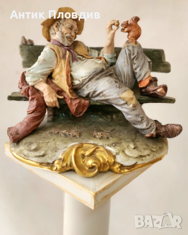 Декоративна порцеланова статуетка Capodimonte – Italy