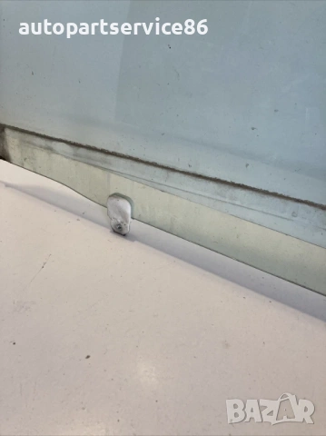 Предно ляво стъкло на прозореца на врата за Peugeot 4007 2.2 HDI (2009)