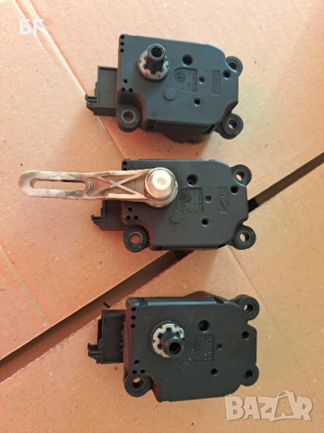 Моторче клапа парно Mercedes CLK W 209, снимка 2 - Части - 44567200