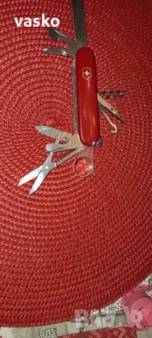 Victorinox-лупа,много добър, снимка 3 - Ножове - 35983668