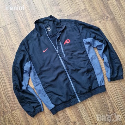 Страхотно  мъжко  яке NIKE спортен модел , горнище , размер  М , снимка 2 - Спортни дрехи, екипи - 40635818