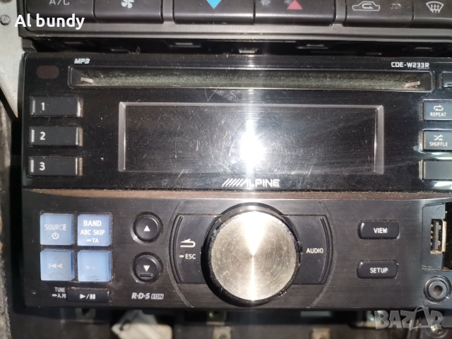 Двоен дин Alpine w233r