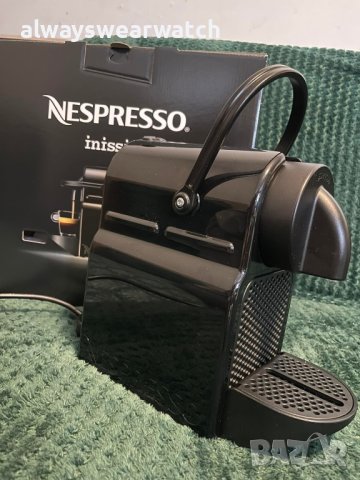 Кафемашина Nespresso Inissia Black / Неспресо Инисиа - Черна