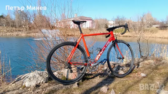 Шосеен велосипед Focus Izalco Race, Размер L - 56cm, снимка 2 - Велосипеди - 49008263