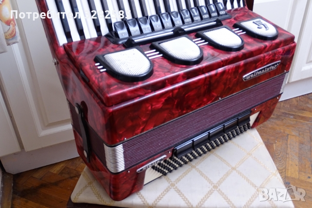 Акордеон Велтмайстер Стела 120 баса, снимка 3 - Акордеони - 36110487