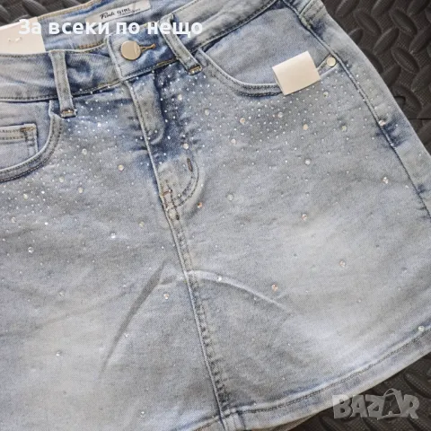 Дамска Къса Мека И Еластична Дънкова Пола-Панталон С Апликация От Камъчета Код VL-76, снимка 3 - Поли - 50423994